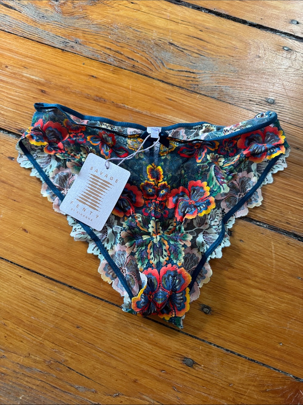 Savage X Fenty lace cheeky small